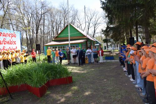 В Нурлате торжественно открыли летнюю смену в лагере «Заречный»
