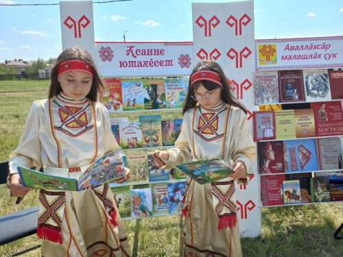 На празднике Уяв Центральная библиотека Нурлата развернула интерактивную площадку