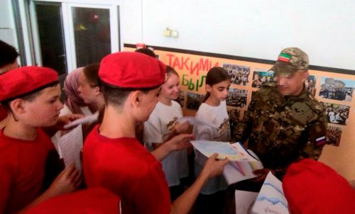 Нурлатские школьники встретились с участником СВО