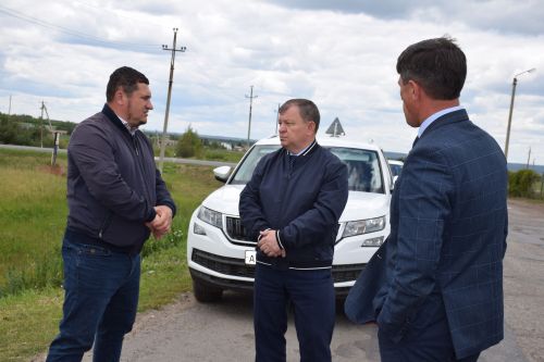 Глава Нурлатского района осмотрел состояние дороги в Старые Челны