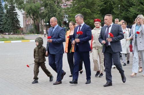 В день 82-й годовщины начала Великой Отечественной войны в Нурлате на центральной площади прошел митинг