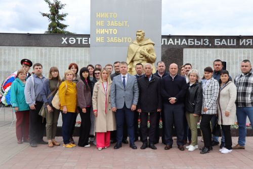 В день 82-й годовщины начала Великой Отечественной войны в Нурлате на центральной площади прошел митинг