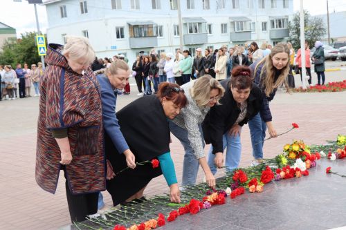 В день 82-й годовщины начала Великой Отечественной войны в Нурлате на центральной площади прошел митинг