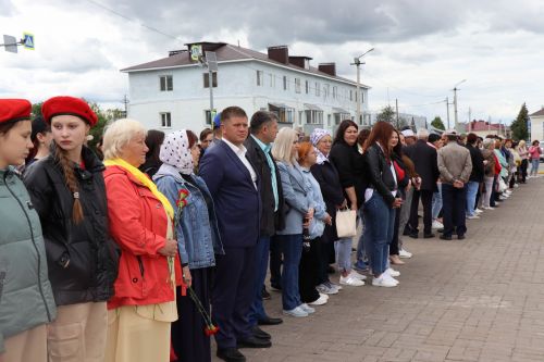 В день 82-й годовщины начала Великой Отечественной войны в Нурлате на центральной площади прошел митинг