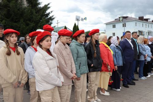 В день 82-й годовщины начала Великой Отечественной войны в Нурлате на центральной площади прошел митинг