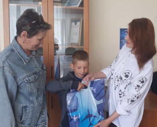 Нурлатские единороссы дарят тепло своего сердечка в рамках местного проекта