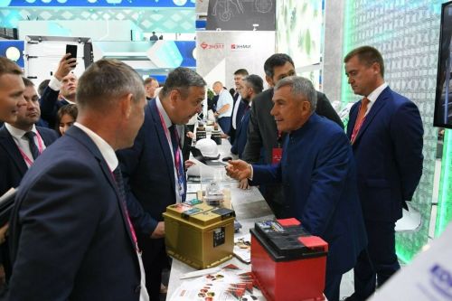 Раис Татарстана прибыл в Екатеринбург для участия в «Иннопроме — 2023»