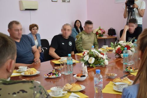 Дамир Ишкинеев встретился с мобилизованными, прибывшими в краткосрочный отпуск