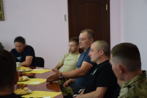 Дамир Ишкинеев встретился с мобилизованными, прибывшими в краткосрочный отпуск
