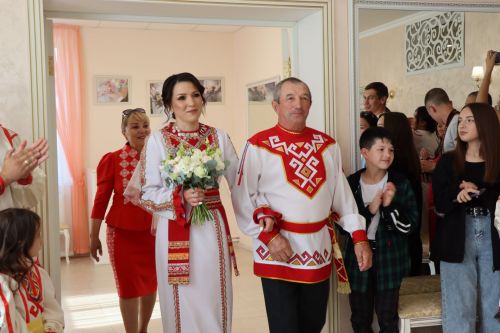 В Нурлате прошла очередная чувашская этносвадьба
