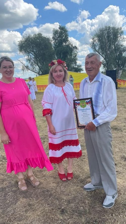 На праздник села Старое Иглайкино собрался и стар, и млад