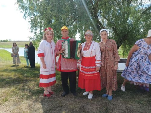 На праздник села Старое Иглайкино собрался и стар, и млад