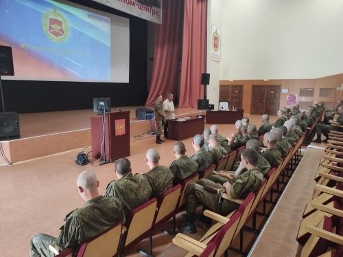 Уполномоченный по правам человека в Нурлатском районе навестил солдат-земляков