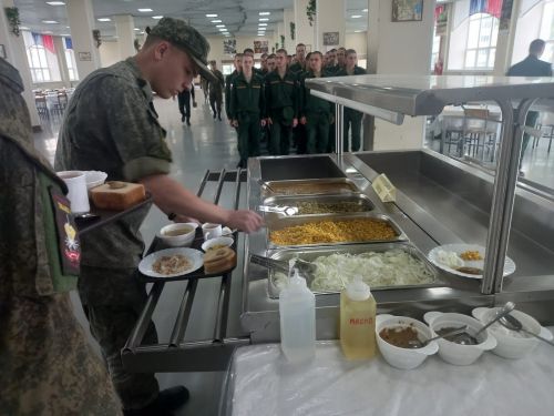 Уполномоченный по правам человека в Нурлатском районе навестил солдат-земляков
