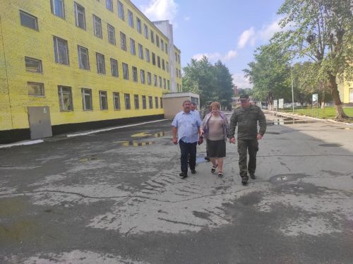 Уполномоченный по правам человека в Нурлатском районе навестил солдат-земляков