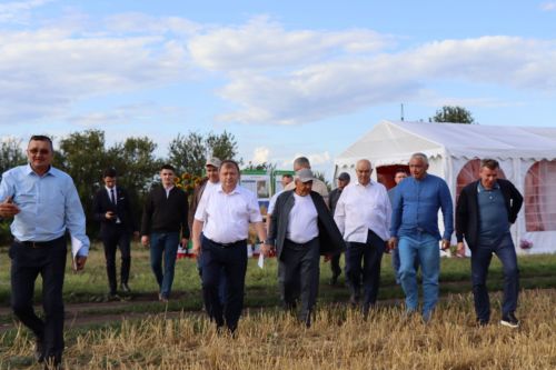 Нурлат с рабочим визитом посетил Рустам Минниханов