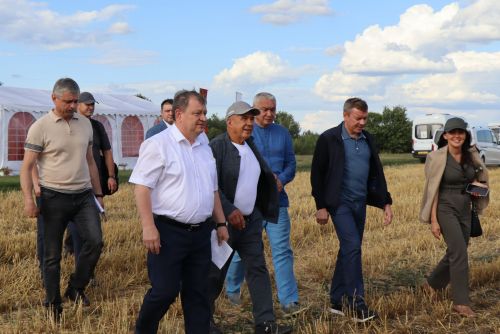 Нурлат с рабочим визитом посетил Рустам Минниханов