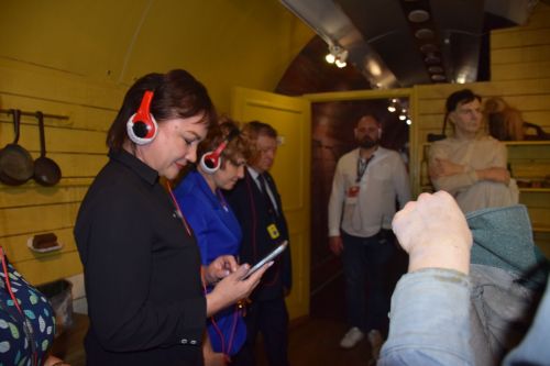 На первый путь пассажирской платформы железнодорожной станции Нурлат прибыл Поезд Победы