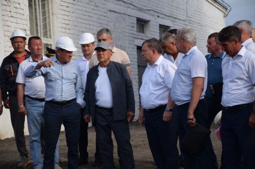 Нурлат с рабочим визитом посетил Рустам Минниханов