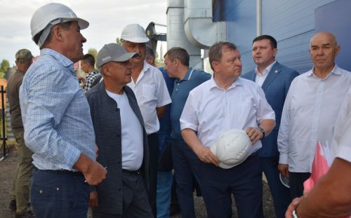 Нурлат с рабочим визитом посетил Рустам Минниханов