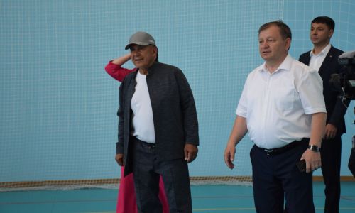 Нурлат с рабочим визитом посетил Рустам Минниханов