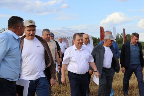 Нурлат с рабочим визитом посетил Рустам Минниханов