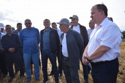 Нурлат с рабочим визитом посетил Рустам Минниханов