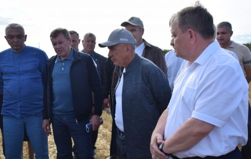 Нурлат с рабочим визитом посетил Рустам Минниханов