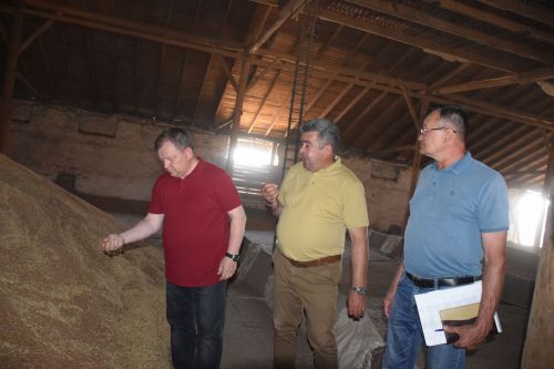 Дамир Ишкинеев посетил нурлатские элеваторы