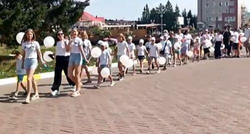 В Нурлате прошла акция памяти детей-жертв войны на Донбассе