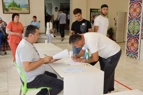 В Нурлате прошли досрочные выборы Президента Узбекистана