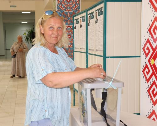 В Нурлате прошли досрочные выборы Президента Узбекистана