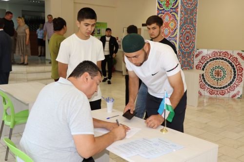 В Нурлате прошли досрочные выборы Президента Узбекистана