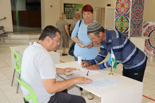 В Нурлате прошли досрочные выборы Президента Узбекистана