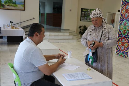 В Нурлате прошли досрочные выборы Президента Узбекистана