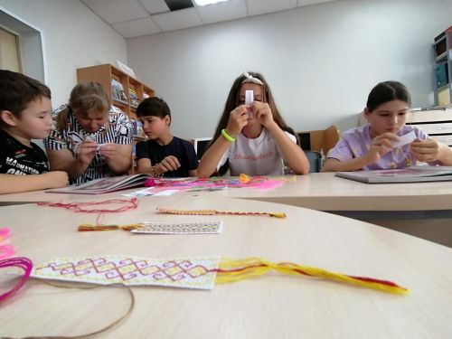 У нурлатских мальчишек вышивка получается не хуже, чем у девочек