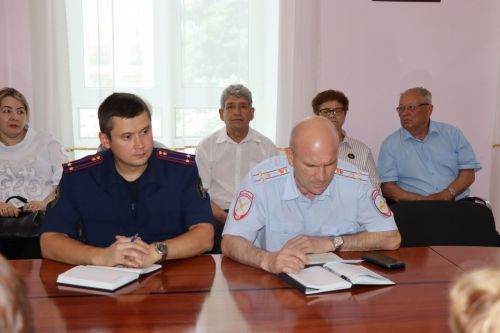 В Нурлате обсудили вопросы взаимодействия с религиозными и общественными организациями