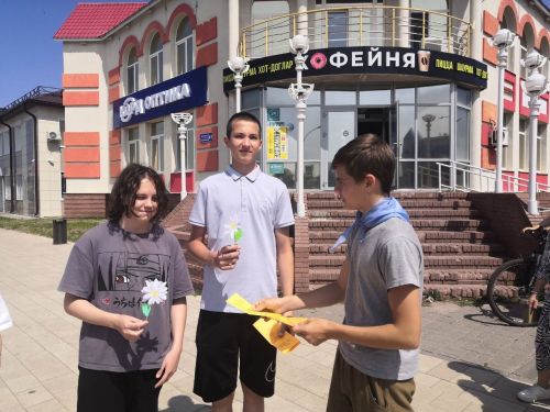 В Нурлате прошла уличная акция «Дарю тепло»