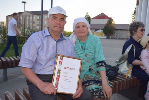 «Нурлат-информ» поздравляет Анвара Насыбуллина из Чулпанова с юбилеем