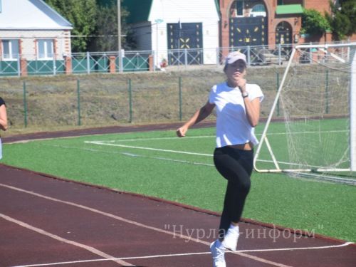 В нурлатском парке «Спортивный» отметили День физкультурника