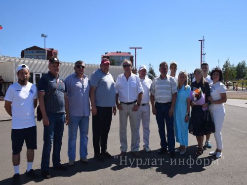В нурлатском парке «Спортивный» отметили День физкультурника