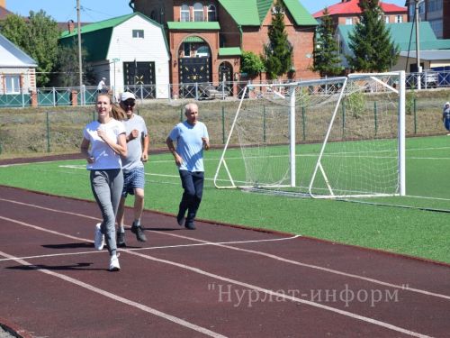 В нурлатском парке «Спортивный» отметили День физкультурника