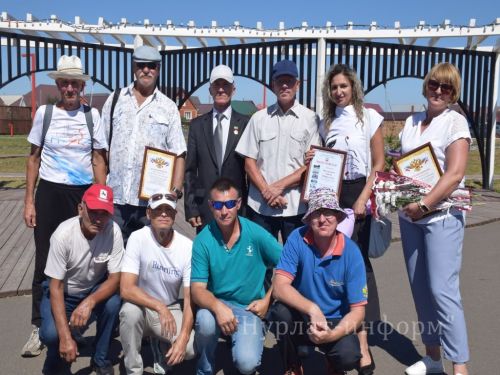 В нурлатском парке «Спортивный» отметили День физкультурника