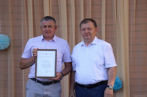 Дамир Ишкинеев поздравил нурлатских строителей с профессиональным праздником
