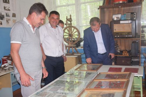 Дамир Ишкинеев провел с жителями Новой Тумбы встречу по итогам работы в первом полугодии