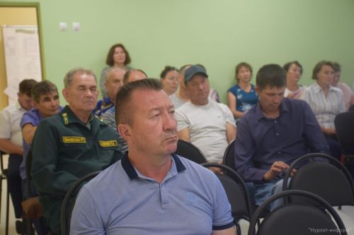 Глава Нурлатского района встретился с жителями Тимерлека