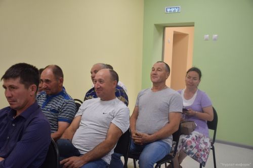Глава Нурлатского района встретился с жителями Тимерлека
