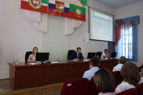 В Нурлате рассмотрели вопросы антитеррористической защищенности образовательных учреждений и других объектов