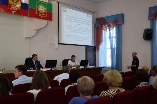 В Нурлате рассмотрели вопросы антитеррористической защищенности образовательных учреждений и других объектов