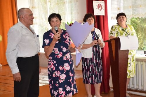 Тюрнясевская средняя школа торжественно отметила свое 90-летие
